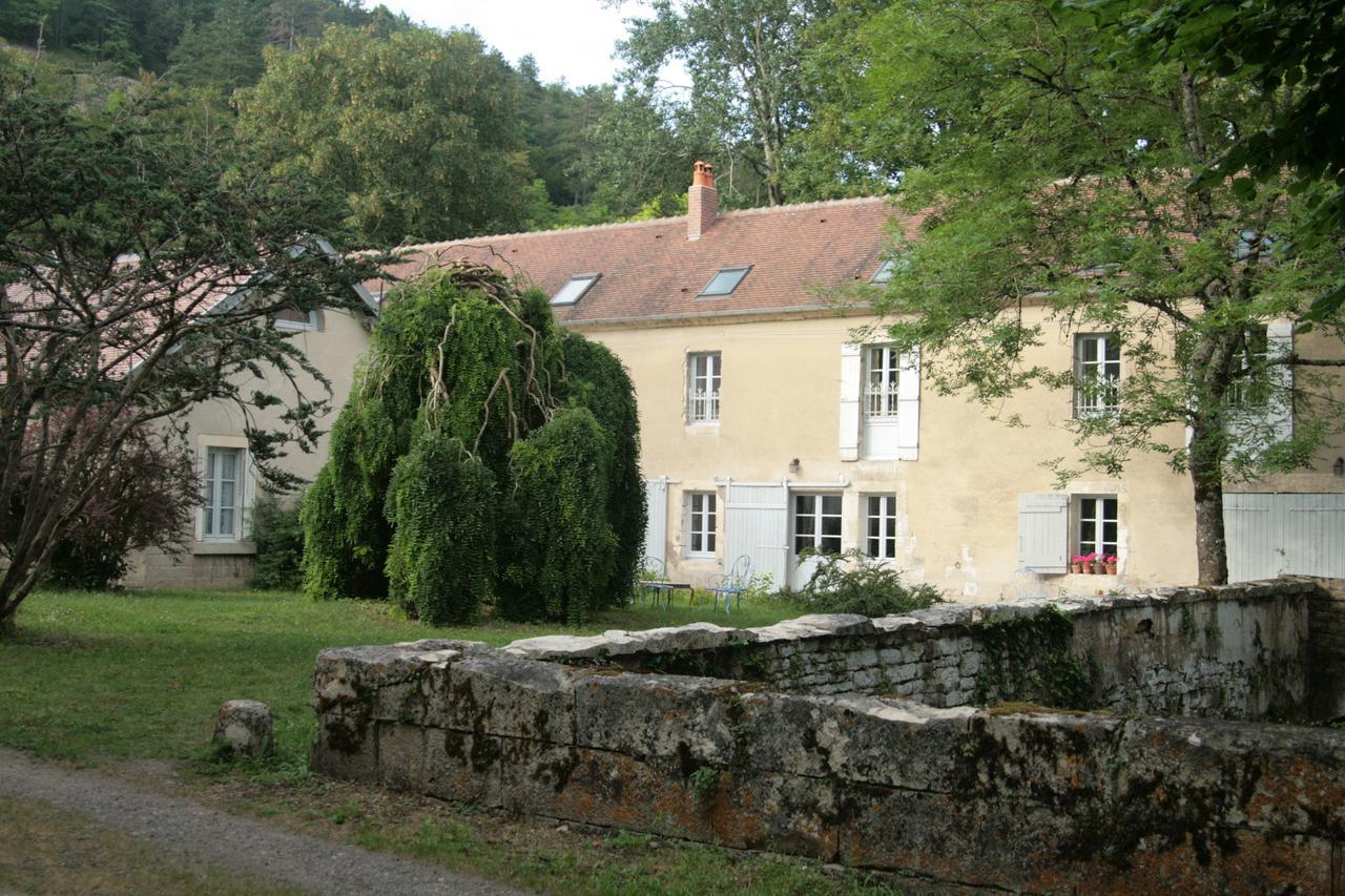 Domaine Des Douves Acomodação com café da manhã Ancy-le-Franc Exterior foto