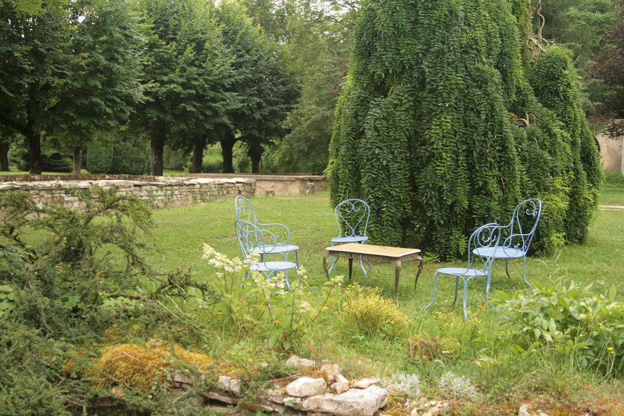 Domaine Des Douves Acomodação com café da manhã Ancy-le-Franc Exterior foto