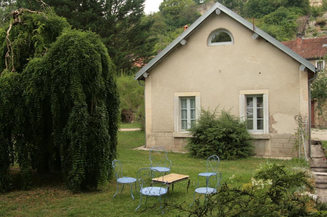 Domaine Des Douves Acomodação com café da manhã Ancy-le-Franc Exterior foto